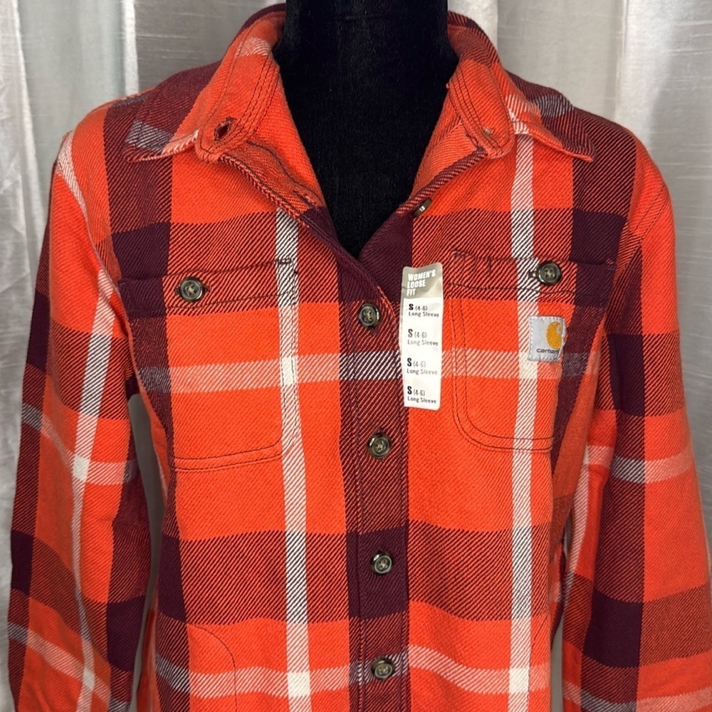 Carhartt Loose Fit Heavyweight Twill Long-Sleeve Plaid Button Up Shirt Women’s S